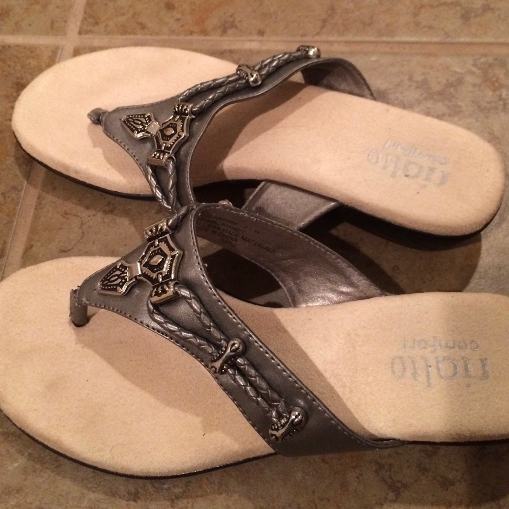 Rialto slip-on Thong Sandals